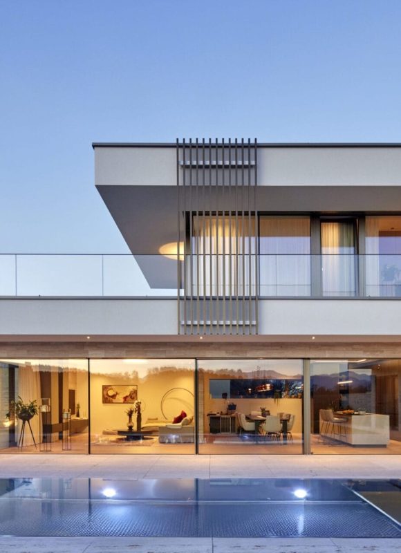 Home - Inox Aura